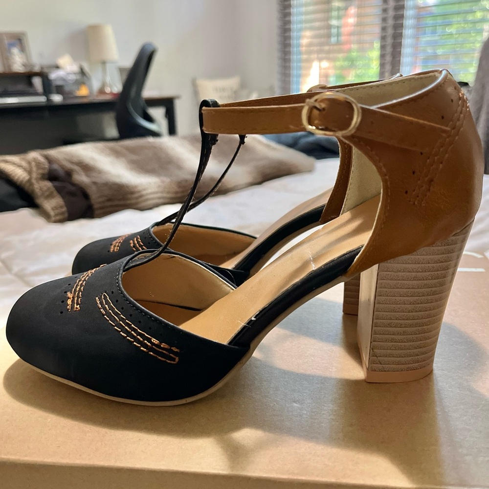 CHARMING CAP TOE MARY JANE